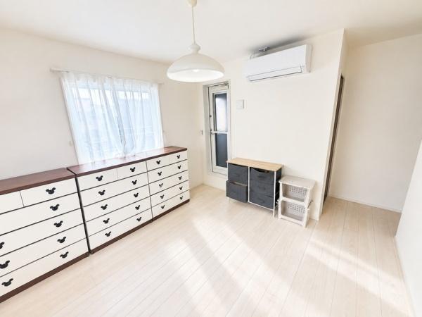 ��t����t�s��ы�{��ؒ� 1819-86�̒��È�ˌ��Ă̗m��