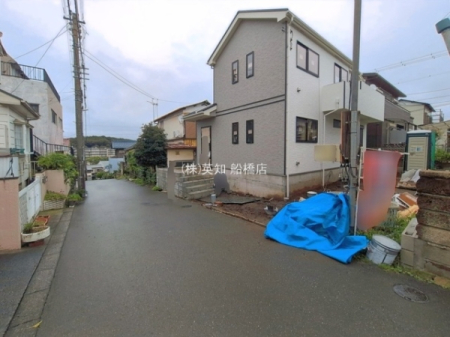 ��t���D���s�ێR2���ڂ̐V�z��ˌ��Ă̑O�ʓ��H�܂ތ��n�ʐ^