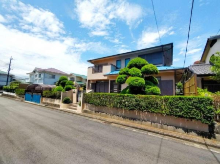 tts΋zq̒ÈˌĂ̑OʓH܂ތnʐ^