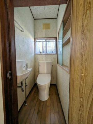 ��t���l�X���s�݂���4���ڂ̒��È�ˌ��Ẵg�C��