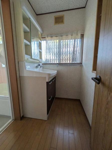 ��t���l�X���s�݂���4���ڂ̒��È�ˌ��Ă̐��ʑ�E���ʏ�