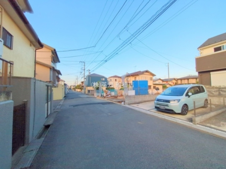 tDsKu5ڂ̐VzˌĂ̑OʓH܂ތnʐ^