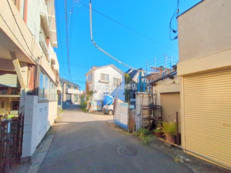 tDsOR9ڂ̐VzˌĂ̑OʓH܂ތnʐ^