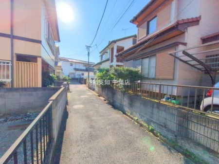 ��t����t�s��t��݂��4���ڂ̒��È�ˌ��Ă̑O�ʓ��H�܂ތ��n�ʐ^