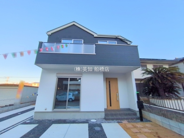 ��t���D���s�K�u���5���ڂ̐V�z��ˌ��Ă̌��n�O�ώʐ^