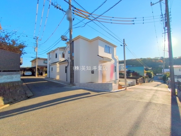 ts䓌2ڂ̐VzˌĂ̑OʓH܂ތnʐ^