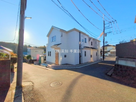 ts䓌2ڂ̐VzˌĂ̑OʓH܂ތnʐ^