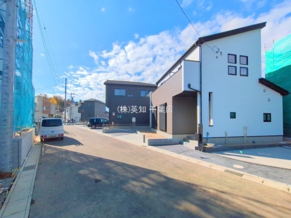 tlXsc̐VzˌĂ̑OʓH܂ތnʐ^