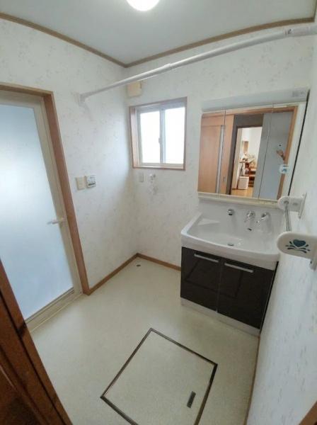 ttst搼s5ڂ̒ÈˌĂ̐ʑEʏ