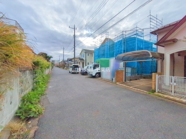 tts΋悠݂u5ڂ̐VzˌĂ̑OʓH܂ތnʐ^