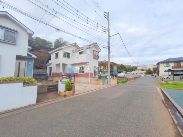 tDsČ4ڂ̒ÈˌĂ̑OʓH܂ތnʐ^