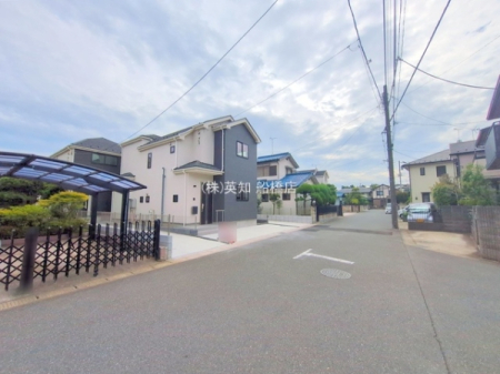 tKusPY1ڂ̐VzˌĂ̑OʓH܂ތnʐ^