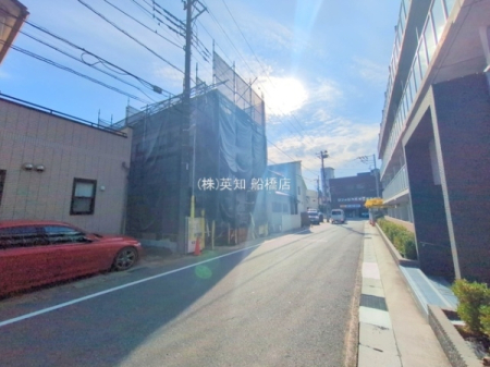 tDsC_3ڂ̐VzˌĂ̑OʓH܂ތnʐ^