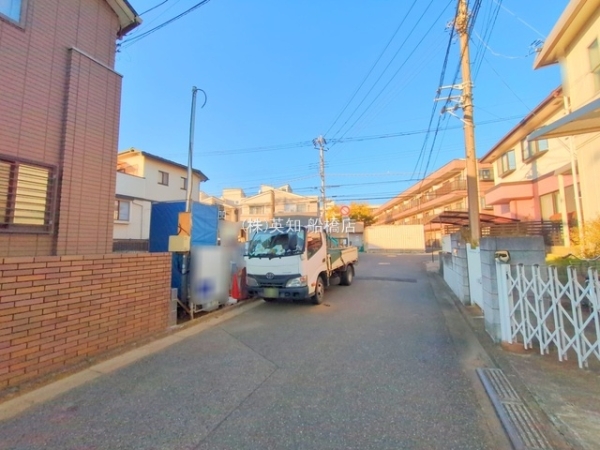 tDsc6ڂ̐VzˌĂ̑OʓH܂ތnʐ^