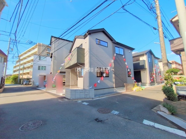 ��t���D���s�O����6���ڂ̐V�z��ˌ��Ă̑O�ʓ��H�܂ތ��n�ʐ^