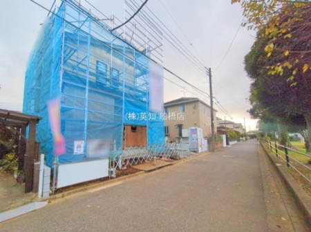 tPJsx3ڂ̐VzˌĂ̑OʓH܂ތnʐ^