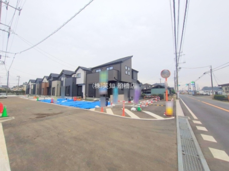 tPJs쏉x2ڂ̐VzˌĂ̑OʓH܂ތnʐ^