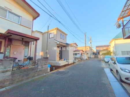 tDsKu4ڂ̐VzˌĂ̑OʓH܂ތnʐ^