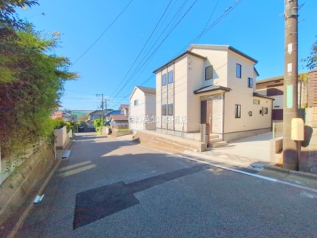 tDs匊k2ڂ̐VzˌĂ̑OʓH܂ތnʐ^