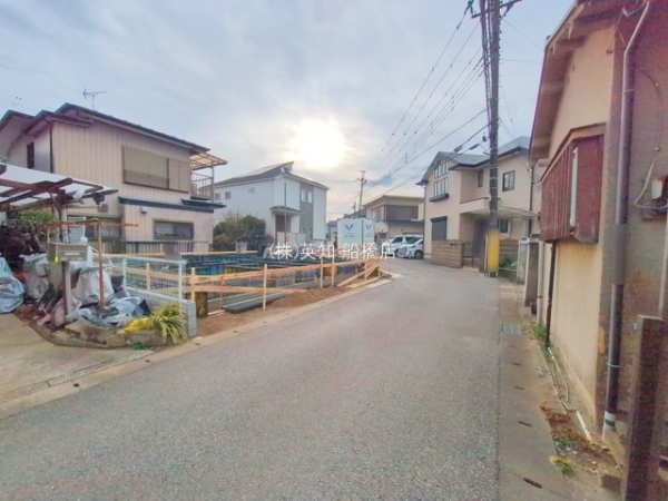 tDs匊k4ڂ̐VzˌĂ̑OʓH܂ތnʐ^