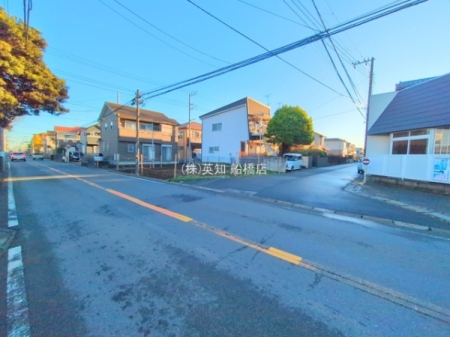 ��t�����P�J�s�����x2���ڂ̓y�n�̑O�ʓ��H�܂ތ��n�ʐ^