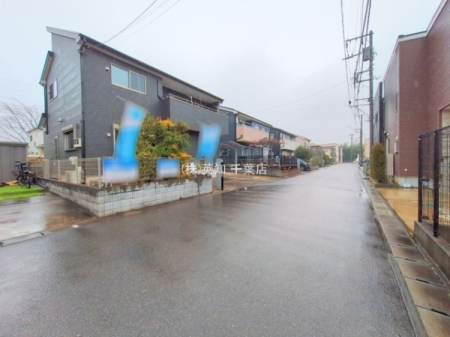 ��t�������s���c��̒��È�ˌ��Ă̑O�ʓ��H�܂ތ��n�ʐ^