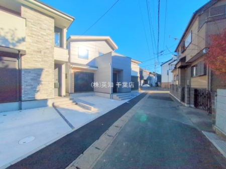 ��t����t�s�����抦�쒬3���ڂ̐V�z��ˌ��Ă̑O�ʓ��H�܂ތ��n�ʐ^