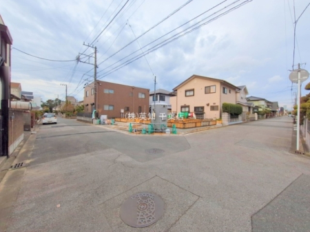 ��t����t�s���l�捂�l6���ڂ̐V�z��ˌ��Ă̑O�ʓ��H�܂ތ��n�ʐ^