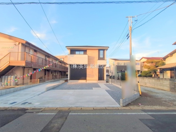 ��t���D���s�K�u��2���ڂ̐V�z��ˌ��Ă̂��̑����n