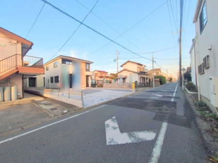 ��t���D���s�K�u��2���ڂ̐V�z��ˌ��Ă̑O�ʓ��H�܂ތ��n�ʐ^