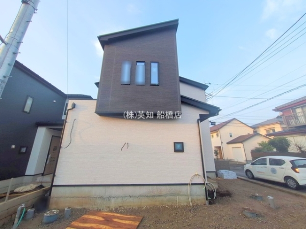 ��t�����P�J�s�ێR1���ڂ̐V�z��ˌ��Ă̂��̑����n