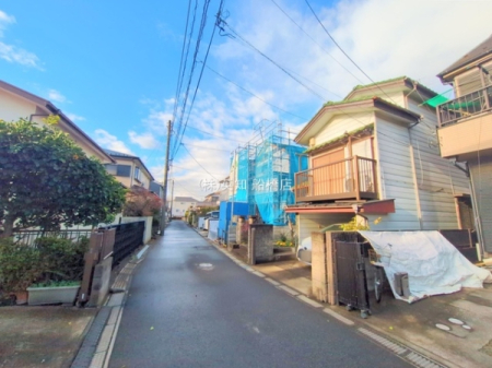 ��t���D���s�V����3���ڂ̐V�z��ˌ��Ă̑O�ʓ��H�܂ތ��n�ʐ^