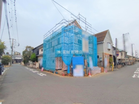 ��t���D���s�Č�3���ڂ̐V�z��ˌ��Ă̑O�ʓ��H�܂ތ��n�ʐ^