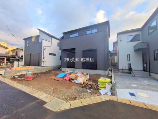 ��t�����P�J�s�ێR1���ڂ̐V�z��ˌ��Ă̂��̑����n