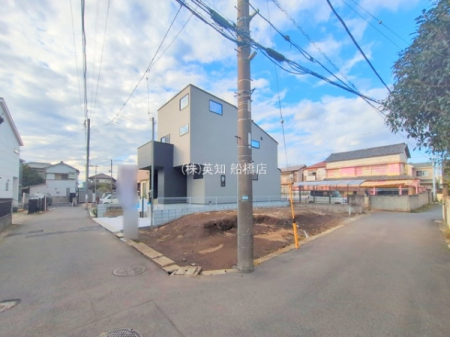 ��t���D���s��{2���ڂ̐V�z��ˌ��Ă̑O�ʓ��H�܂ތ��n�ʐ^