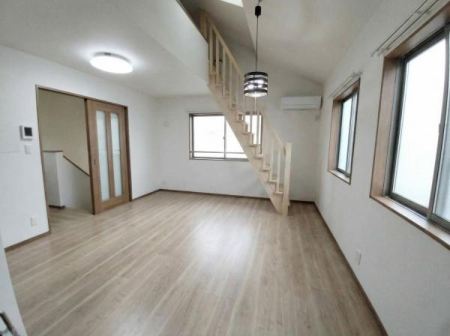 ��t����t�s��t�����1���ڂ̒��È�ˌ��Ẵ��r���O