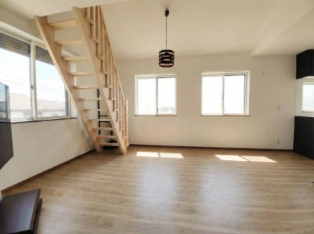 ��t����t�s��t�����1���ڂ̒��È�ˌ��Ẵ��r���O