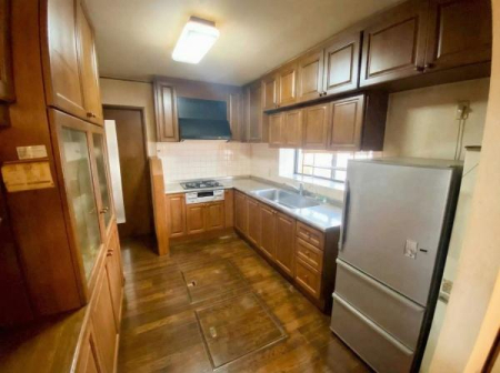 ��t����t�s��t����䐼1���ڂ̒��È�ˌ��ẴL�b�`��