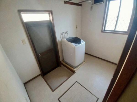 ��t����t�s��t����䐼1���ڂ̒��È�ˌ��Ă̂��̑�����