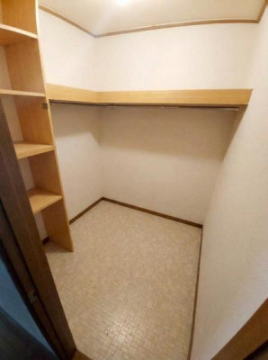 ��t����t�s��t����䐼1���ڂ̒��È�ˌ��Ă̎��[