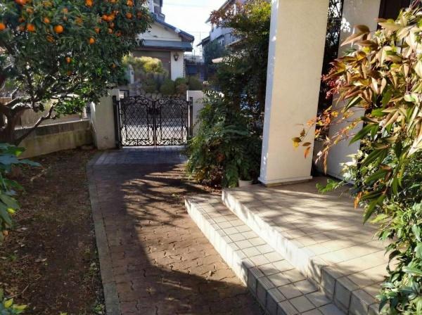 ��t����t�s��t����䐼1���ڂ̒��È�ˌ��Ă̌���