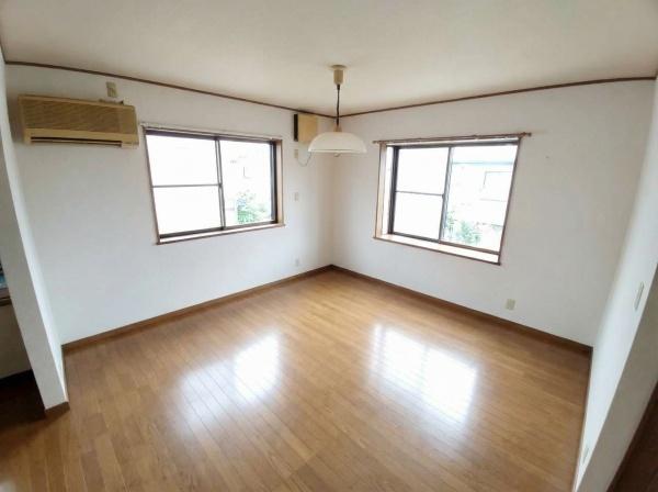 ��t����t�s��t����䐼1���ڂ̒��È�ˌ��Ẵ��r���O