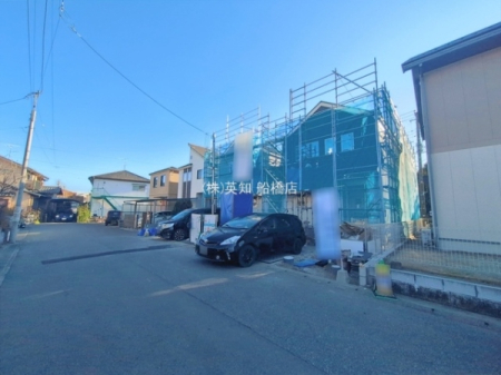 ��t���K�u��s����5���ڂ̐V�z��ˌ��Ă̑O�ʓ��H�܂ތ��n�ʐ^