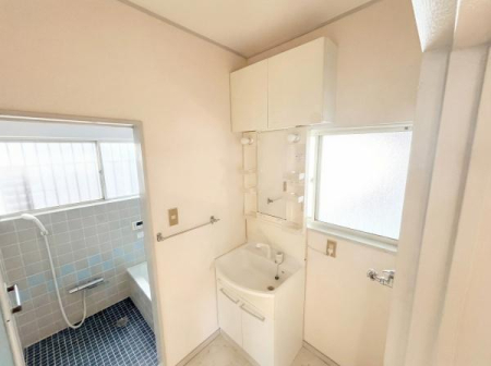 ��t����t�s��t��݂��4���ڂ̒��È�ˌ��Ă̐��ʑ�E���ʏ�