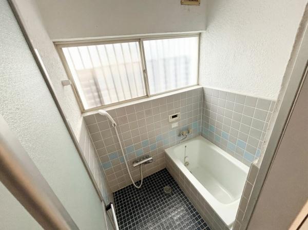 ��t����t�s��t��݂��4���ڂ̒��È�ˌ��Ă̗���