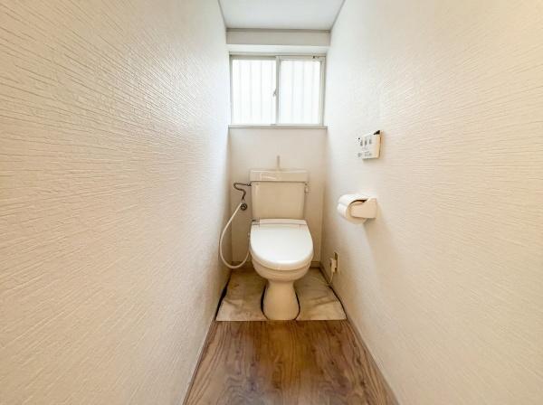 ��t����t�s��t��݂��4���ڂ̒��È�ˌ��Ẵg�C��