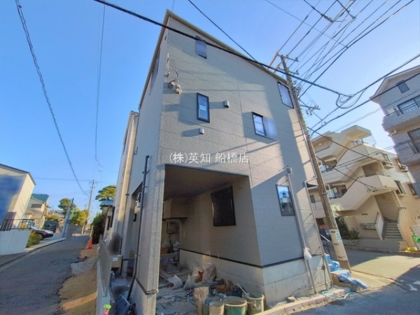 ��t���D���s�{�{8���ڂ̐V�z��ˌ��Ă̂��̑����n