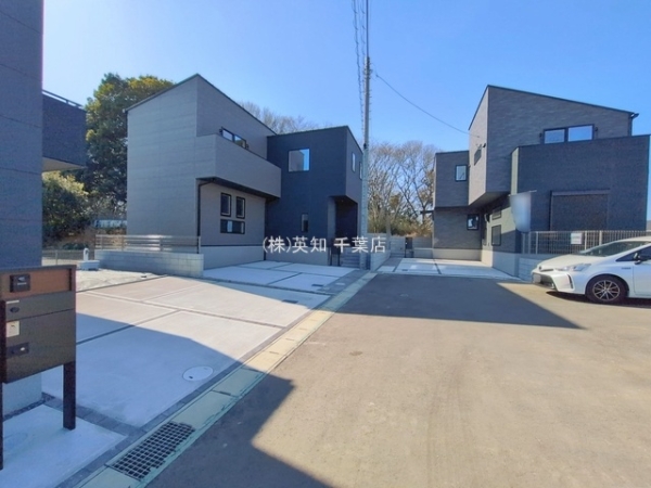 ��t����t�s��t����]�����̐V�z��ˌ��Ă̑O�ʓ��H�܂ތ��n�ʐ^