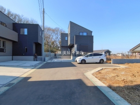 ��t����t�s��t����]�����̐V�z��ˌ��Ă̑O�ʓ��H�܂ތ��n�ʐ^