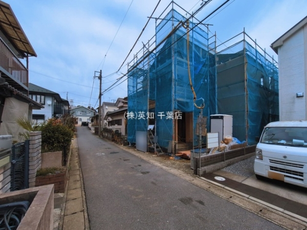 ��t����t�s�΋敽�R���̐V�z��ˌ��Ă̑O�ʓ��H�܂ތ��n�ʐ^